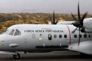 Air Force flight to support return of Portuguese from Israel